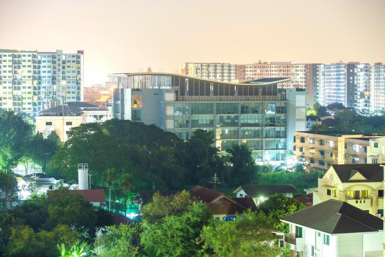 Gems Park Don Mueang Airport And Bts Hotel Banguecoque Exterior foto